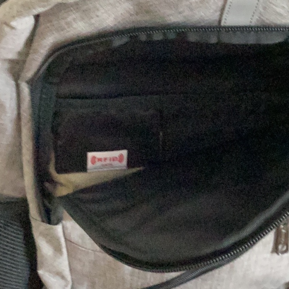 Mancro backpack - Picture 3 of 6